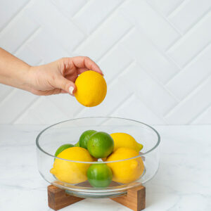 BOWL DE VIDRIO CON BASE DE ACACIA 3,6 L