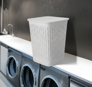 CESTO ROPA C/TAPA SIMIL RATAN BLANCO