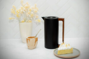 JARRA TERMICA BLACK ASA MADERA 1500 ML
