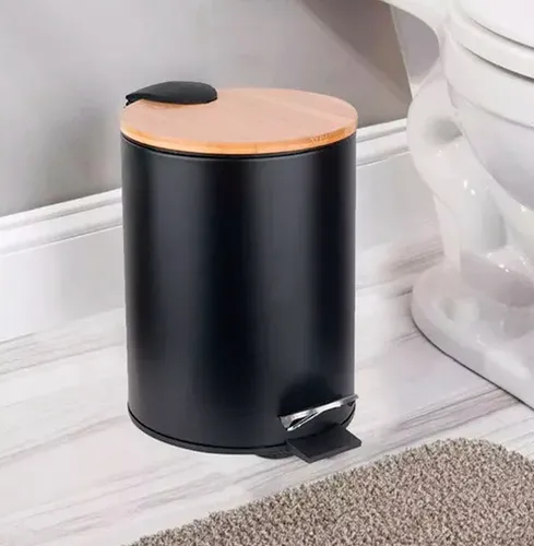 CESTO A PEDAL REDONDO NEGRO CON TAPA DE MADERA 5 LTS