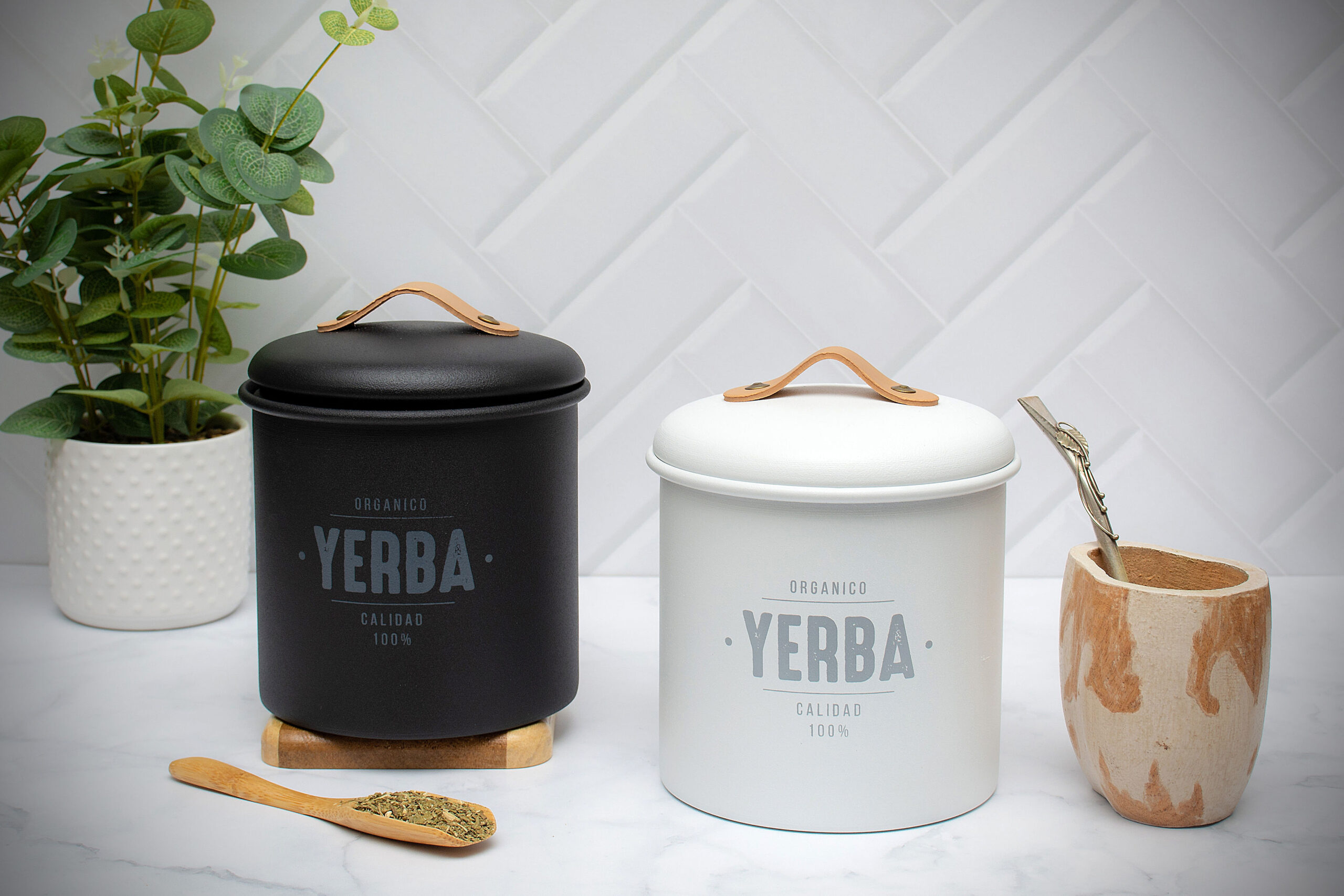 TARRO YERBA 1 KG NEGRO (2,6 L)