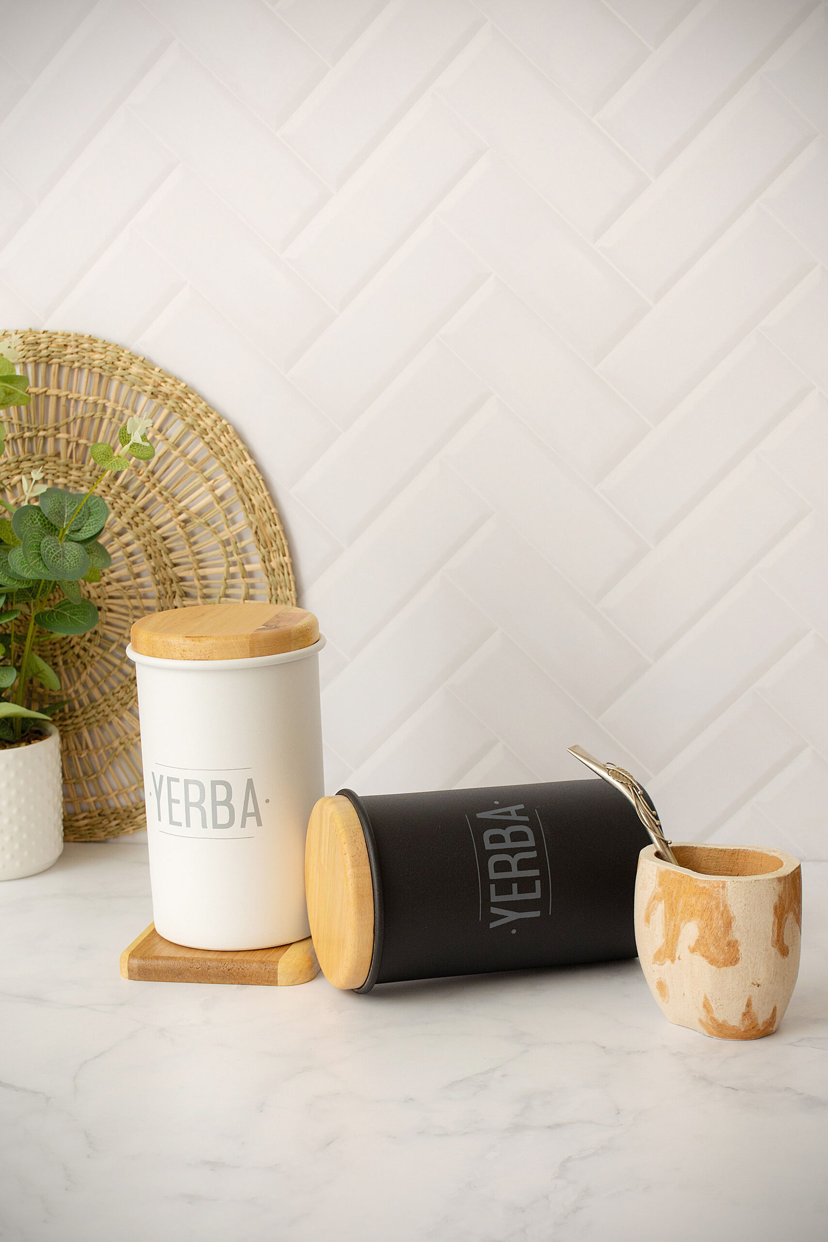 TARRO YERBA TAPA MADERA NEGRO