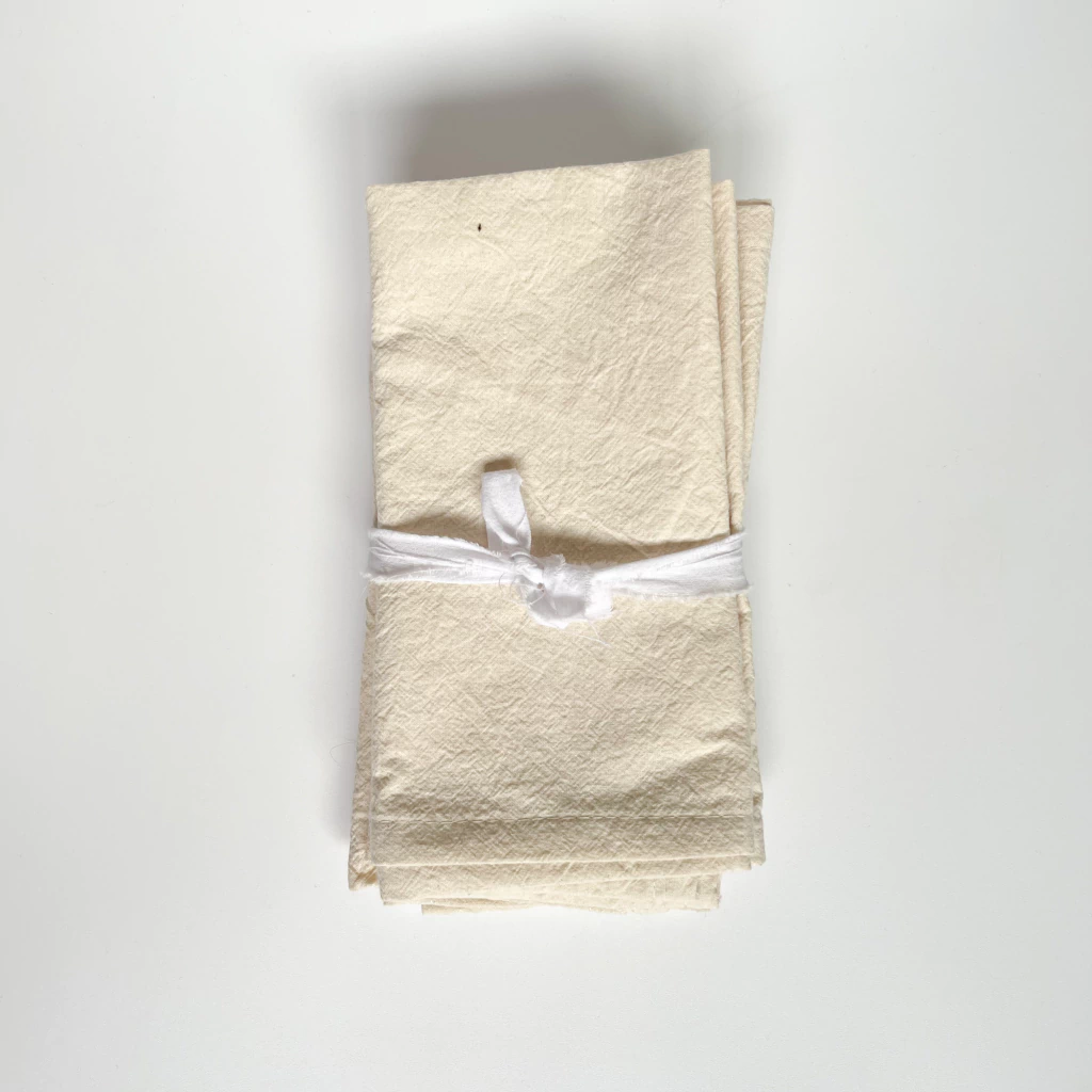 SERVILLETAS DE TUSOR PASTEL CON APLIQUE - Image 3